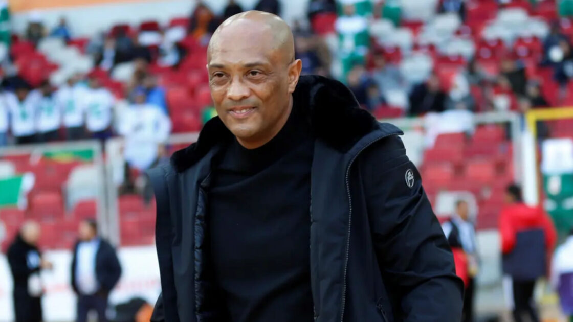 أمير عبدو يغادر حسنية أكادير و يوقّع رسميًا لتدريب منتخب بوركينا فاسو