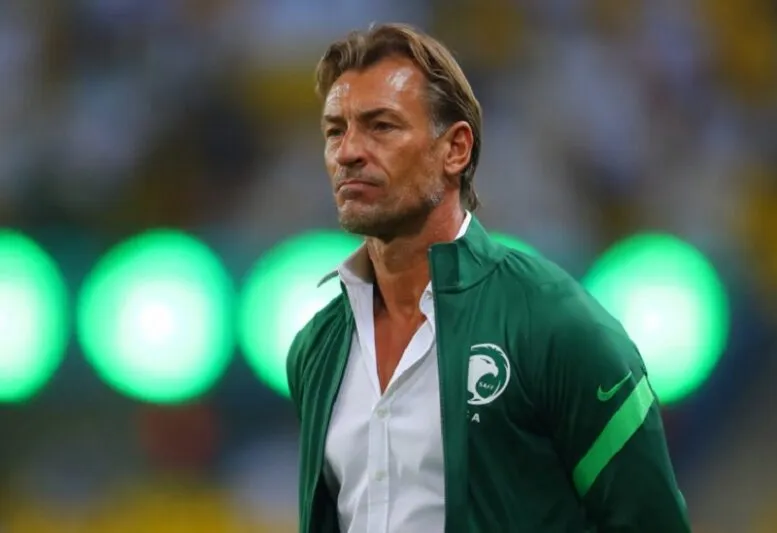 الاتحاد السعودي لكرة القدم ينهي اتفاقه مع المدرب الفرنسي هيرفي رونار فهل يكون وليد الركراكي البديل ؟