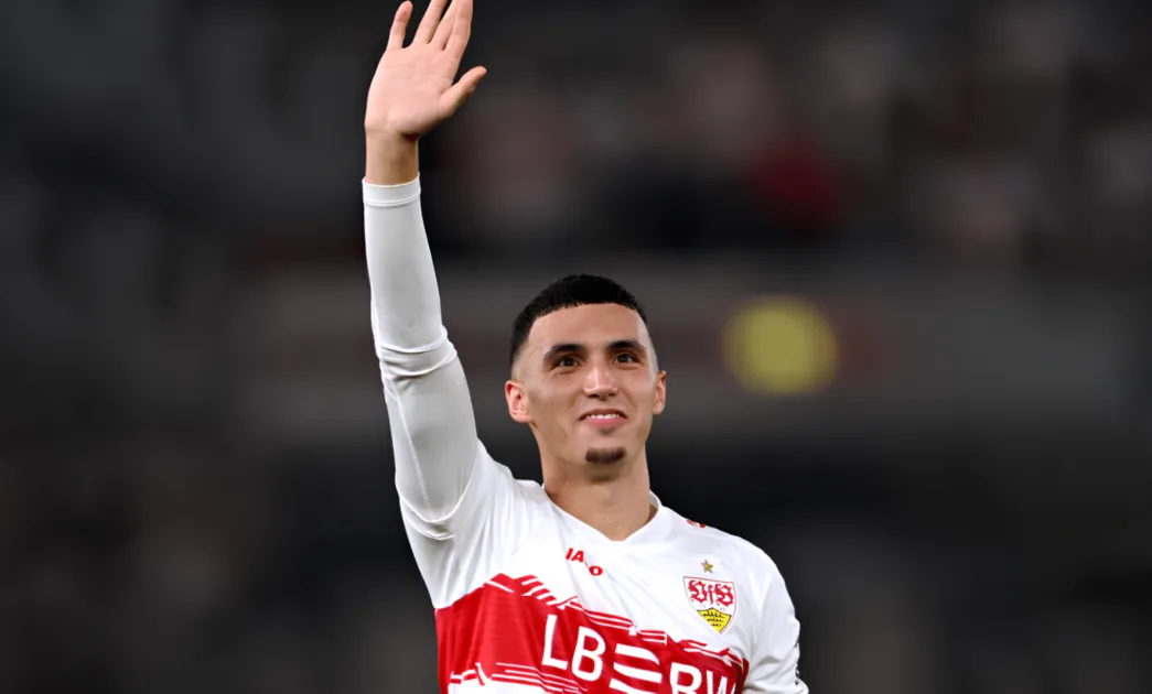 بلال الخنوس يقترب من التوقيع على عقد جديد مع شتوتغارت الألماني