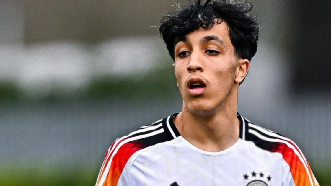 الجامعة تدخل بقوة لضم فادي زرق العين نجم بوروسيا دورتموند الألماني