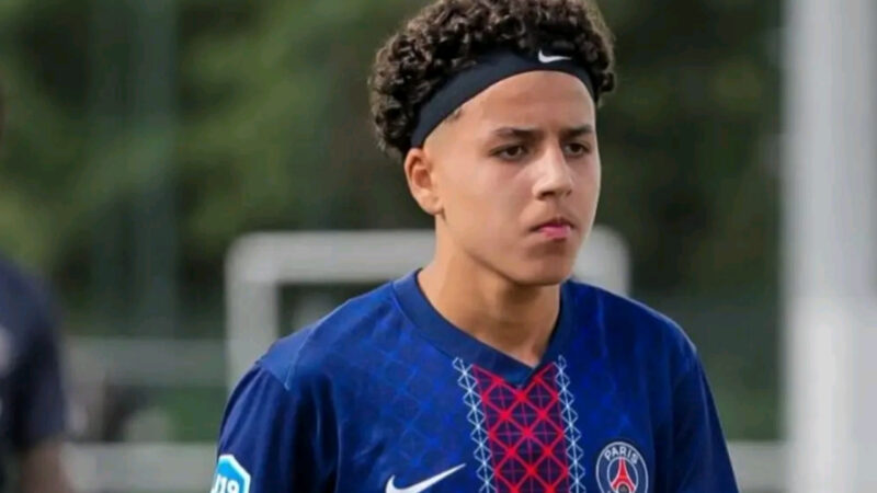 أيمن عصاب يبصم على مستويات كبيرة مع باريس سان جيرمان الفرنسي