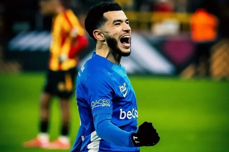 زكرياء الواحدي يسير على خطى بلال الخنوس