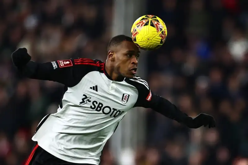 عيسى ديوب يتحدث عن أسلوب حياته و يكشف عن مفاجآت بخصوص الأكل و السيارات