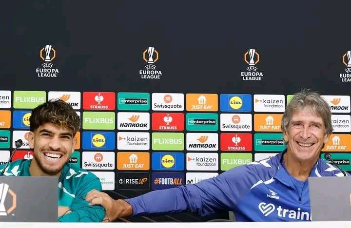 مانويل بيليغريني ينصف عبد الصمد الزلزولي