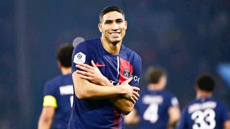 أشرف حكيمي يُرعب كبار أوروبا.. النجم المغربي يفرض نفسه بين نخبة صُنّاع اللعب في دوري الأبطال