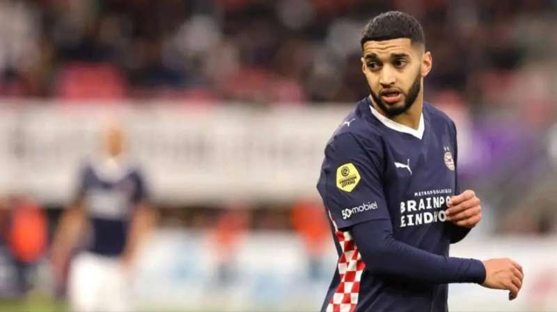 غياب “الجوهرة” الصيباري عن كلاسيكو هولندا.. حذر “أيندهوفن” يمهد الطريق لتوهج المونديال
