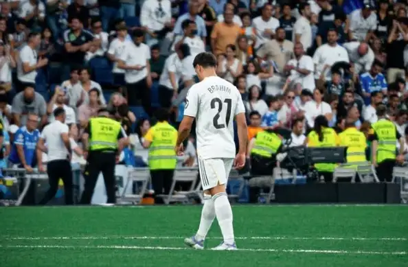 هل يغادر إبراهيم دياز ريال مدريد بسبب جوزيه مورينيو؟