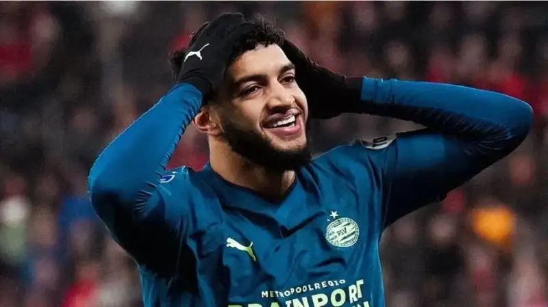 الصيباري يحصد الحذاء الذهبي كأفضل لاعب في الدوري الهولندي