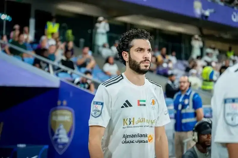 عجمان الإماراتي يجدد عقد المغربي وليد أزارو حتى 2028