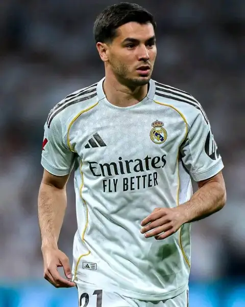 دياز يرفض إغراءات يوفنتوس ويتمسك بالبقاء مع ريال مدريد