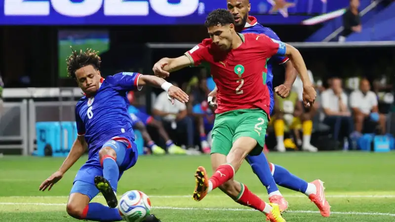 المغرب يحمل راية العرب وإفريقيا بالمونديال ويصطدم بفرنسا في ربع النهائي
