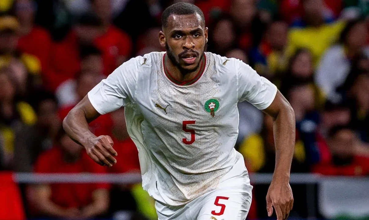 بعد اختياره المغرب.. عيسى ديوب يغادر فولهام وينضم لإيبسويتش تاون