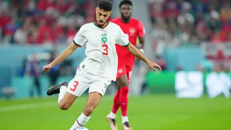 أموريم يضع مزراوي ضمن اهتماماته وميلان يترقب مستقبل الدولي المغربي