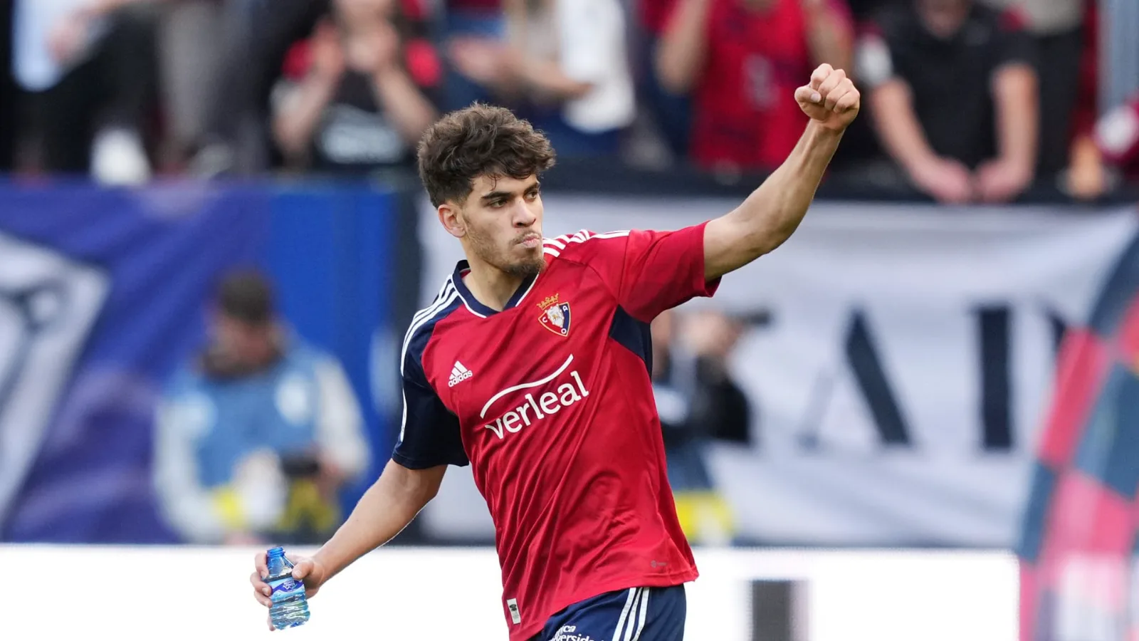 نيوكاسل يجس نبض بيتيس لضم الزلزولي والنادي الإسباني يحدد 50 مليون يورو