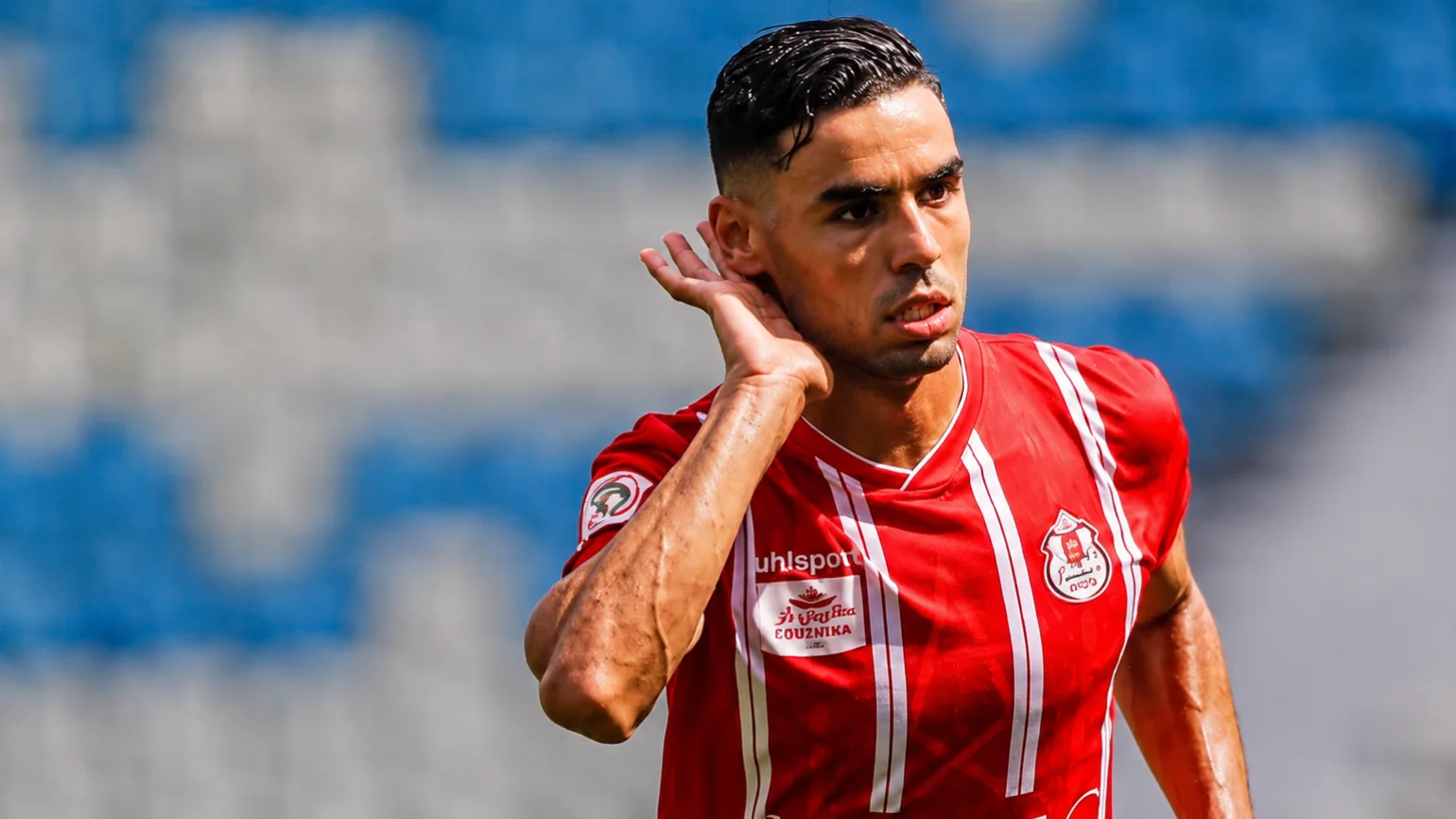 الرجاء ينفرد بالسباق نحو الصوان بعد انسحاب الوداد ونهضة بركان