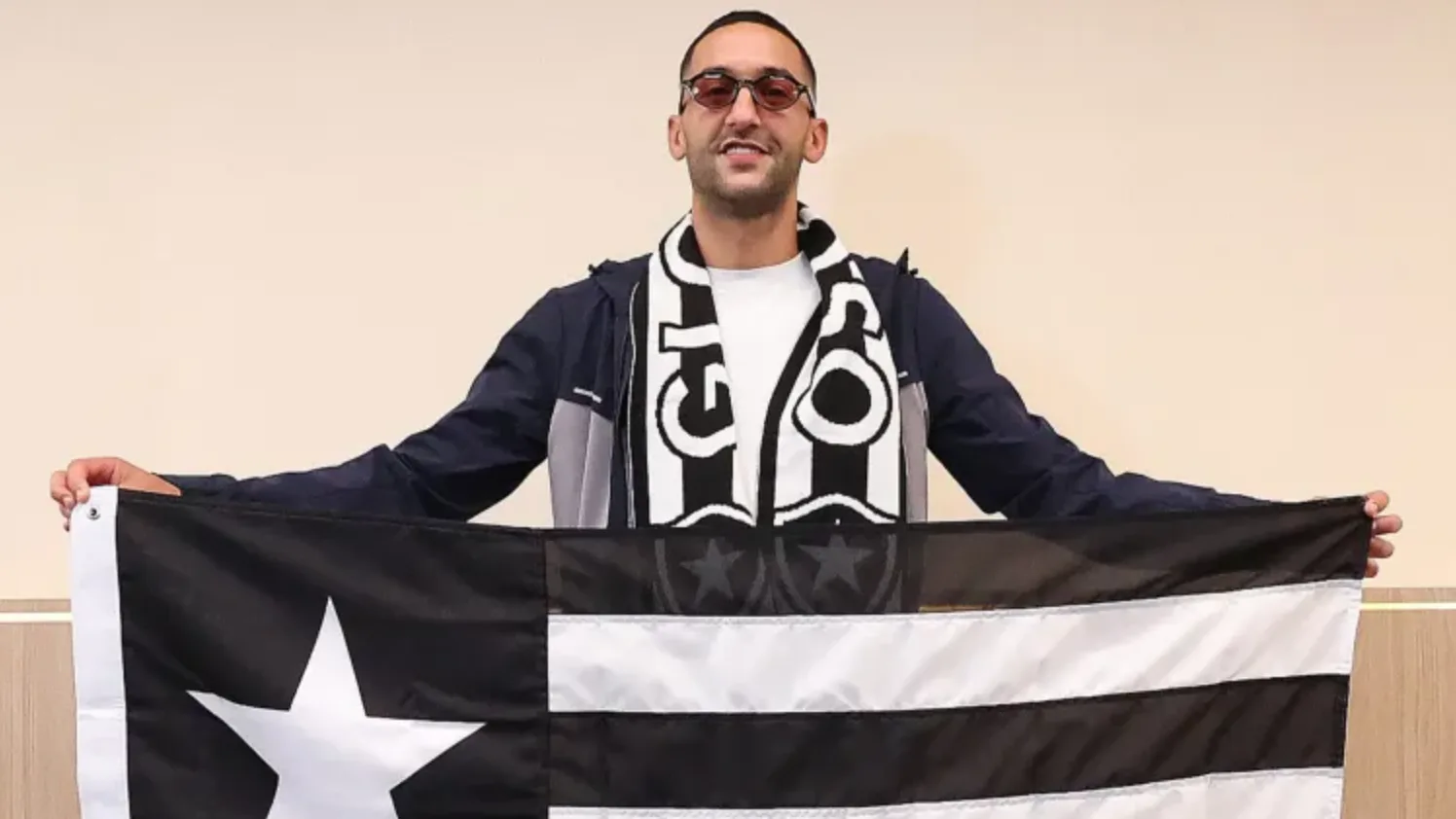 زياش يحدد شرط عودته لـ”أسود الأطلس” ويكشف كواليس انتقاله للبرازيل