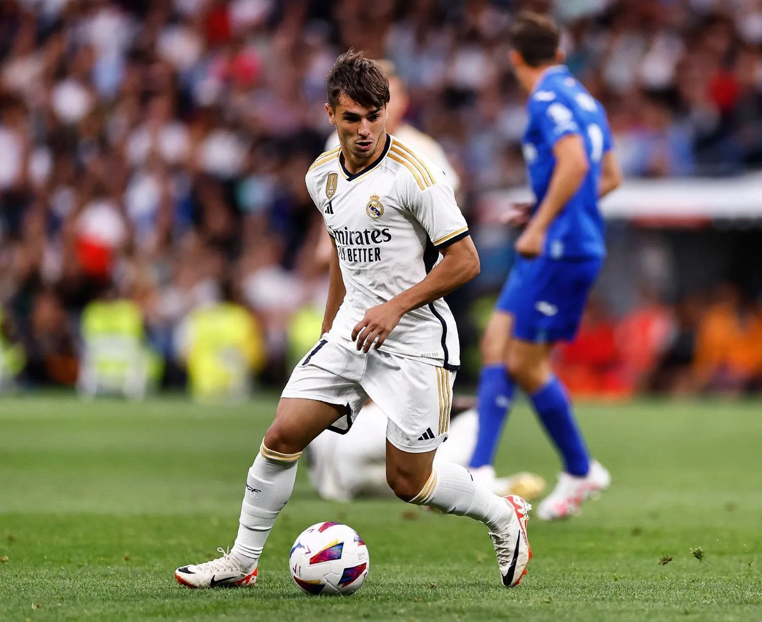 دياز حبيس دكة البدلاء.. رقم مقلق يهدد مستقبله مع ريال مدريد