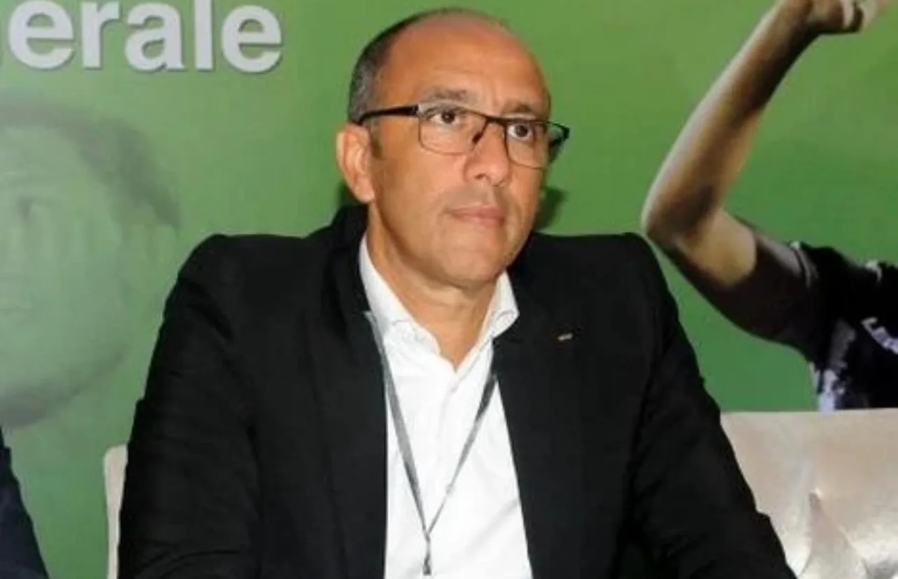 منخرطون بالرجاء يدقون ناقوس الخطر ويطالبون باجتماع عاجل